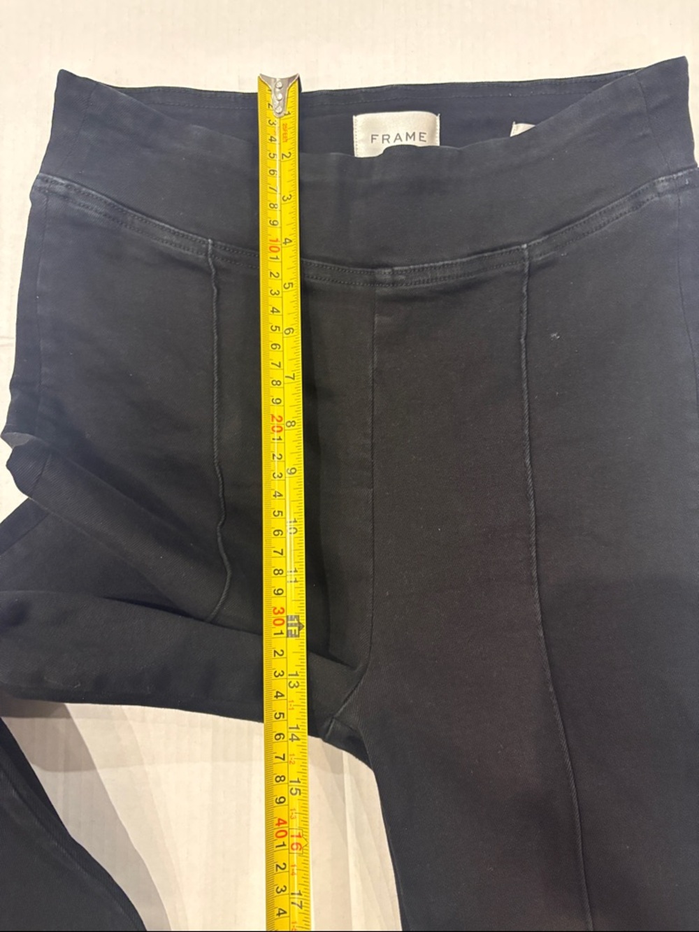 NWOT FRAME Jet Set Crop Mini Bootcut Pull-On Jeans In Black Size 2 - Picture 11 of 17